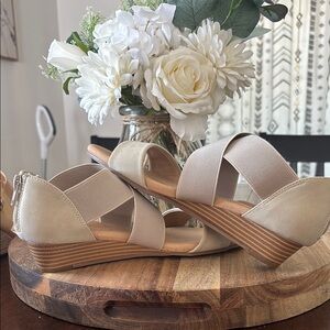 Market & Spruce Wedge Sandal